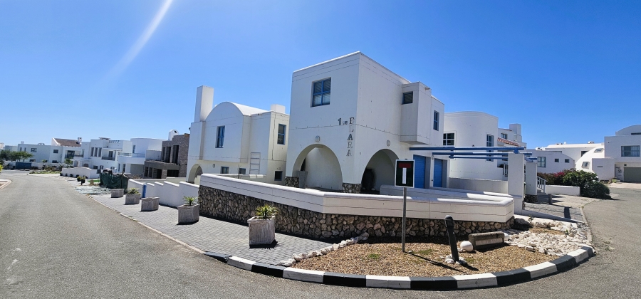 4 Bedroom Property for Sale in Paradise Beach Western Cape